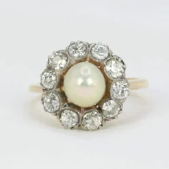 Bague marguerite diamants, perle fine