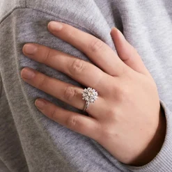 Bague marguerite diamants et platine
