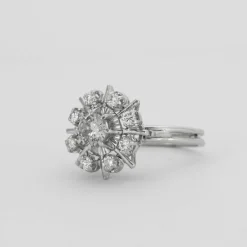 Bague marguerite diamants et platine