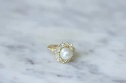 Bague Marguerite diamants et perle fine