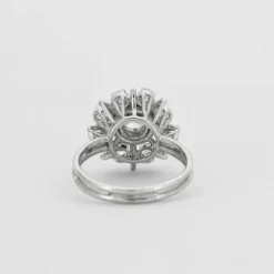 Bague marguerite diamants et platine
