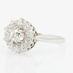 Bague marguerite diamants or blanc