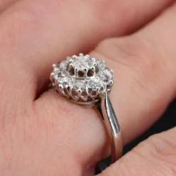 Bague marguerite diamants or blanc