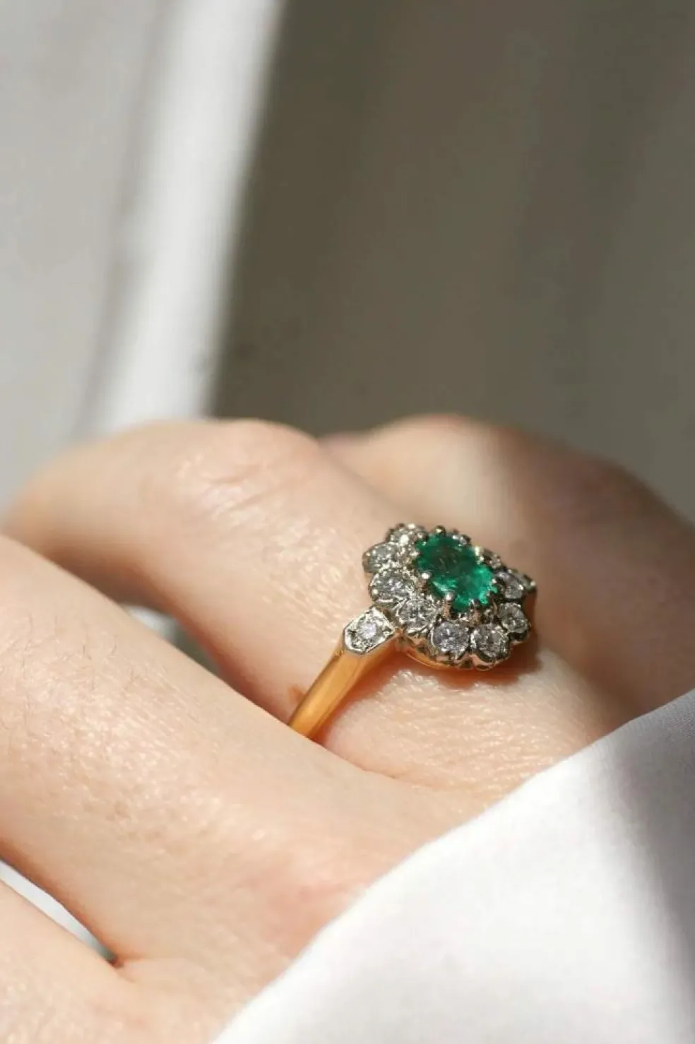Bague marguerite Emeraude et Diamants