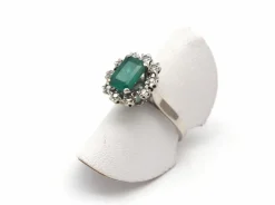 Bague marguerite en or blanc 750, émeraude et diamants