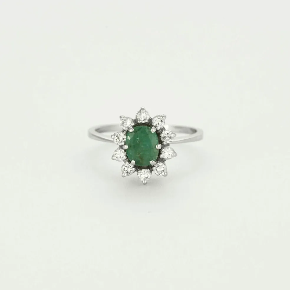 Bague marguerite en or gris, émeraude et diamants