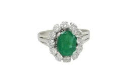 Bague Marguerite émeraude ovale et diamants
