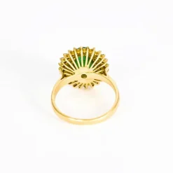 Bague marguerite émeraude diamants en or jaune