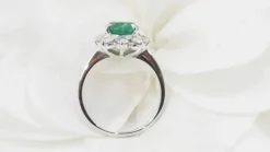 Bague Marguerite émeraude de Zambie diamants