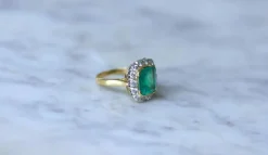 Bague Marguerite émeraude Colombie 3.20 Cts et diamants