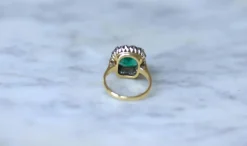 Bague Marguerite émeraude Colombie 3.20 Cts et diamants
