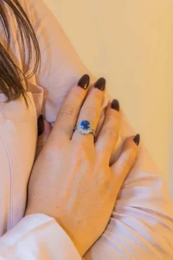 Bague Marguerite Or blanc Saphir