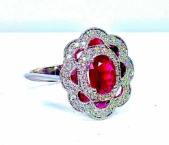 Bague marguerite Or blanc Rubis et Diamants