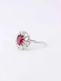 Bague marguerite or blanc rubis ovale diamants