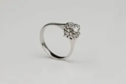 Bague Marguerite Or blanc Diamants