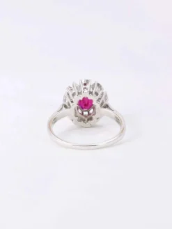 Bague marguerite or blanc rubis ovale diamants