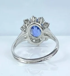 Bague marguerite or blanc, saphir et 10 diamants