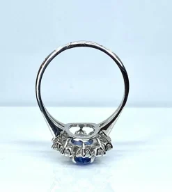 Bague marguerite or blanc, saphir et 10 diamants