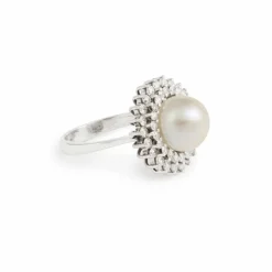 Bague Marguerite or gris, perle 10mm, diamants