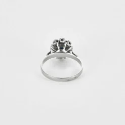 Bague Marguerite or gris, saphir et diamants