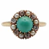 Bague marguerite or jaune, cabochon de turquoise, diamants et perles (circa 1900)