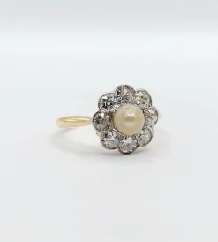 Bague marguerite or jaune et platine, perle et diamants (circa 1900)