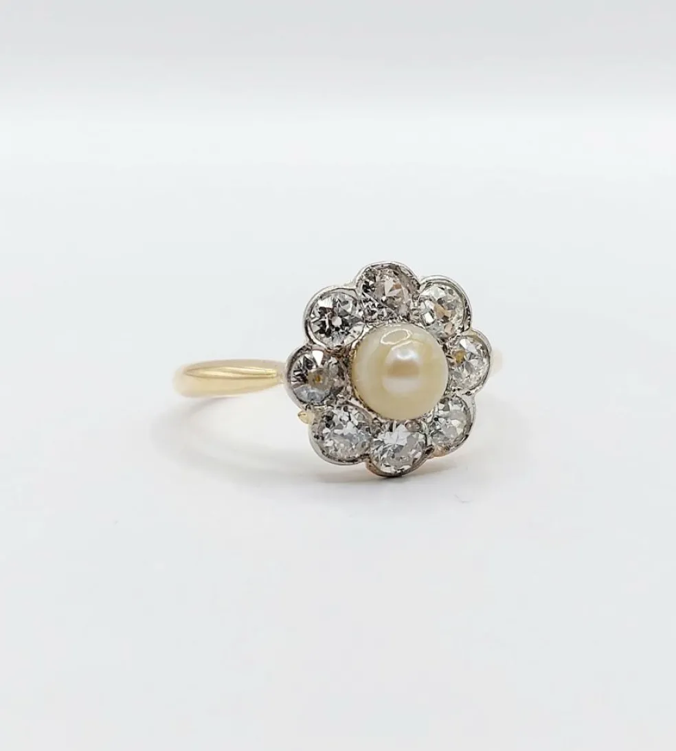 Bague marguerite or jaune et platine, perle et diamants (circa 1900)