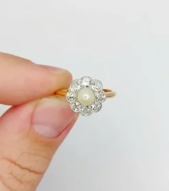 Bague marguerite or jaune et platine, perle et diamants (circa 1900)