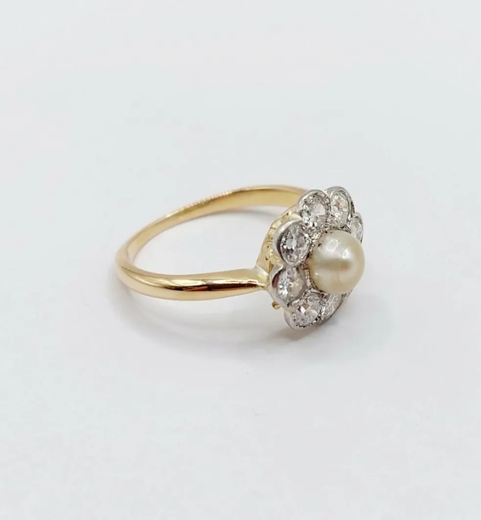 Bague marguerite or jaune et platine, perle et diamants (circa 1900)