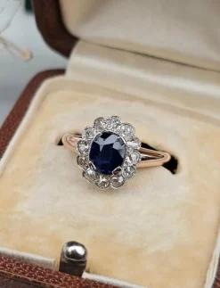 Bague Marguerite Or rose, Platine, Saphir, Diamants
