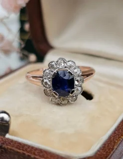Bague Marguerite Or rose, Platine, Saphir, Diamants
