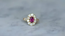 Bague Marguerite Ovale Rubis et Diamants