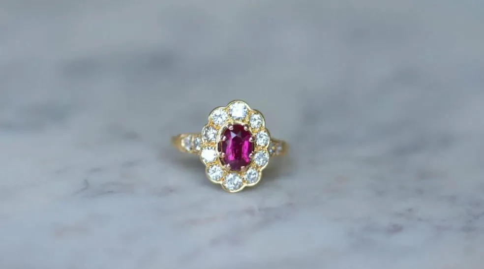 Bague Marguerite Ovale Rubis et Diamants