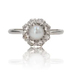 Bague marguerite perle et diamants