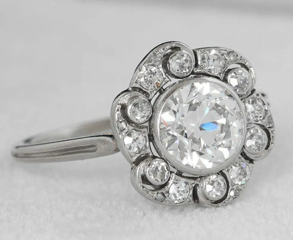 Bague marguerite platine et brillant Art Déco