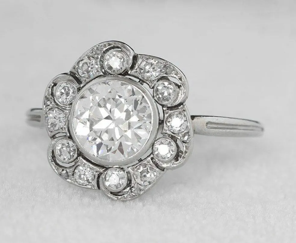 Bague marguerite platine et brillant Art Déco