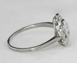 Bague marguerite platine et brillant Art Déco