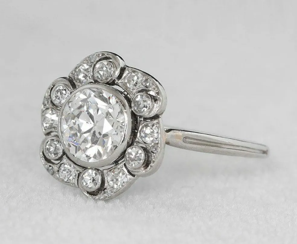 Bague marguerite platine et brillant Art Déco