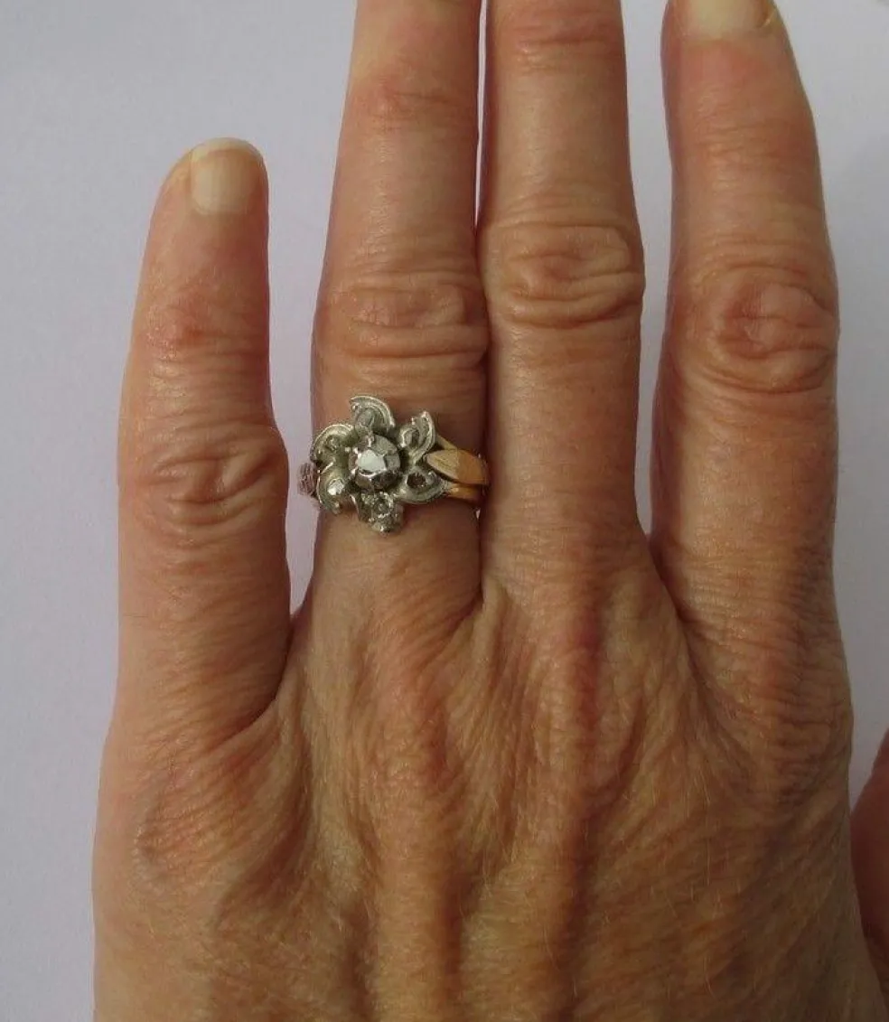 Bague marguerite régionale diamants fin XVIIIe - début XIXe