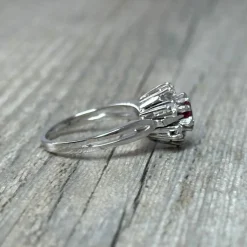Bague marguerite rubis diamants