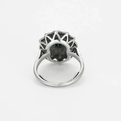 Bague marguerite, saphir et diamants