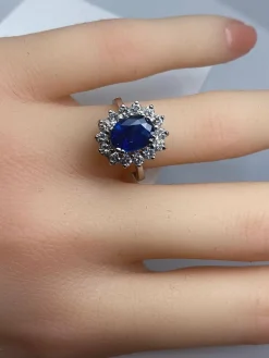 Bague marguerite saphir et diamants