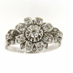 Bague Margueritte en Or gris et diamants