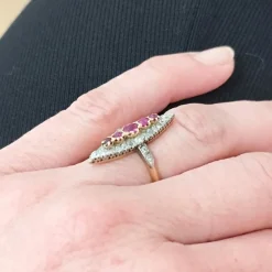 Bague Marquise ancienne diamants rubis