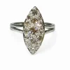 Bague marquise ancienne en or blanc et diamants