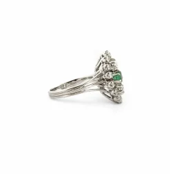 Bague marquise ancienne or blanc diamants, émeraude