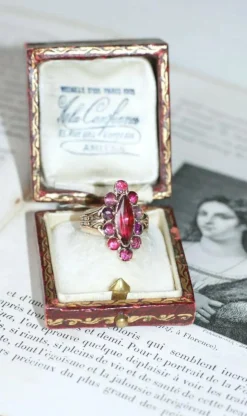 Bague Marquise Ancienne Or Rose et Grenats de Perpignan