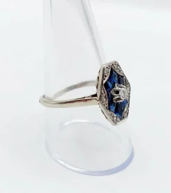 Bague marquise art deco or blanc 18k diamant et sapphires calibrés (circa 1930)