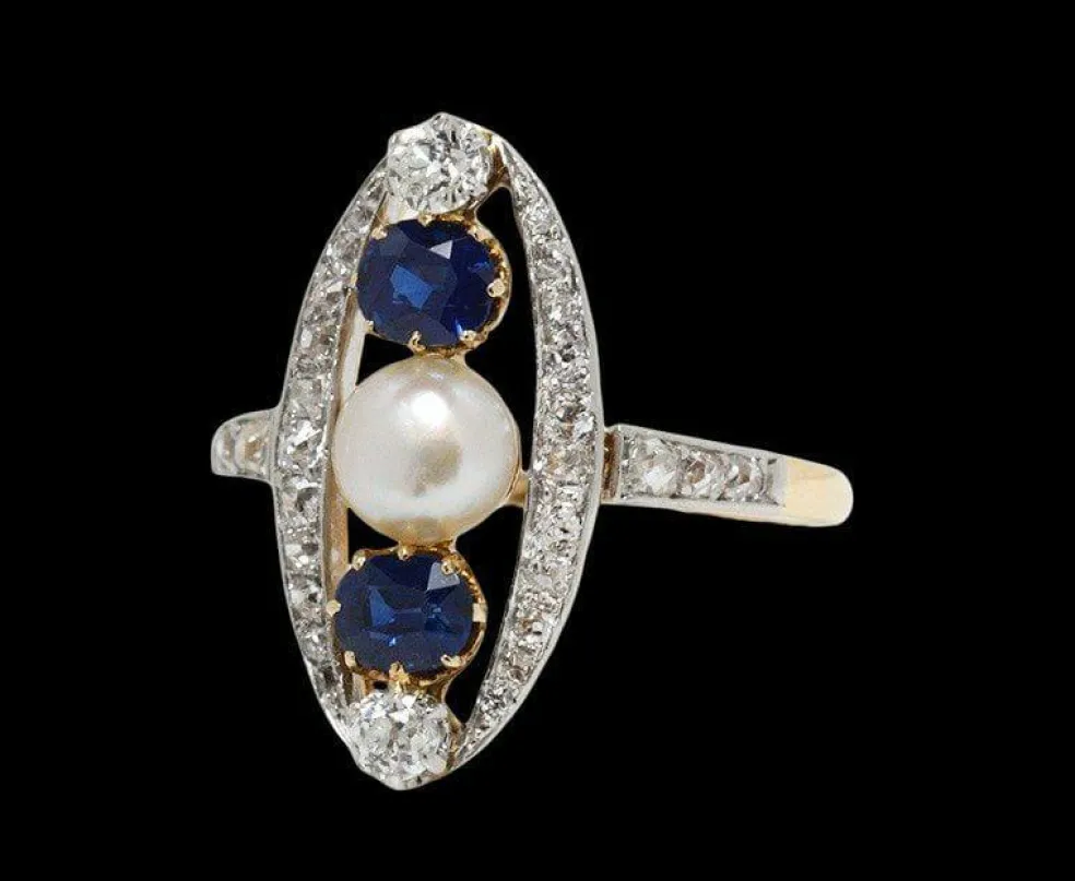 Bague marquise Belle Epoque, diamant, saphirs et perle fine