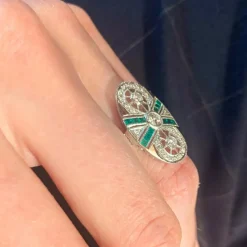 Bague Marquise Emeraude Diamants